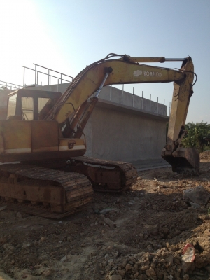 ขายรถแบคโฮ KOBELCO SK907 คอลโทรลสั้น ราคา 350000