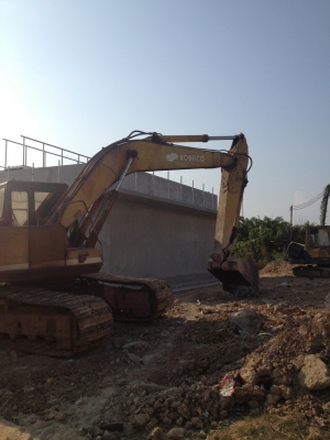 ขายรถแบคโฮ KOBELCO SK907 คอลโทรลสั้น ราคา 350000