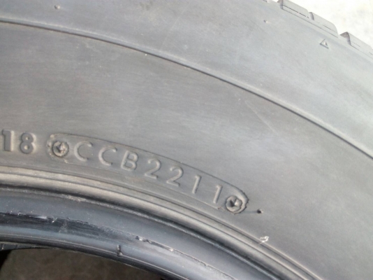 215/70R15 BRIDGESTONE RD-613 ชุด 4 เส้น tel.081-427-3941 ไอดีไลน์ 0814273941 215/70R15 BRIDGESTONE RD-613 ชุด 4 เส้น tel.081-427-3941 ไอดีไลน์ 0814273941