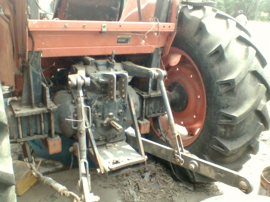 KUBOTA M5000 SU - 2 เพลา รถบอดี้สวยเดิมๆมากครับสภาพดีสุดๆพร้อมใช้งาน อุปกรณ์มีครบ มีใบดันหน้า ผานพรวน 6 พร้อมติดตั้งใช้งานได้เลยครับ เครื่องยนต์แน่นแรงดีไม่มีเยิ้มเลยครับ ระบบเกียร์เดินหน้าถอยหลังใช้งานปกติดีไม่มีปัญหาครับ หลังคามีให้ครบพร้อม ช่วงล่างแน่น KUBOTA M5000 SU - 2 เพลา รถบอดี้สวยเดิมๆมากครับสภาพดีสุดๆพร้อมใช้งาน อุปกรณ์มีครบ มีใบดันหน้า ผานพรวน 6 พร้อมติดตั้งใช้งานได้เลยครับ เครื่องยนต์แน่นแรงดีไม่มีเยิ้มเลยครับ ระบบเกียร์เดินหน้าถอยหลังใช้งานปกติดีไม่มีปัญหาครับ หลังคามีให้ครบพร้อม ช่วงล่างแน่น