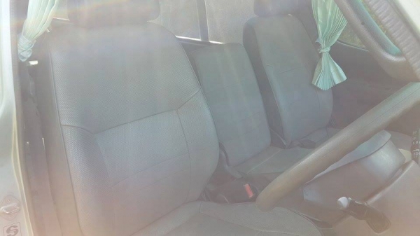 ขายรถตู้ toyota hiace ปี 2545  วางเครื่องเบนซิน Toyota 1่j ติดแก๊ส LPG ราคา 95,000 บาท ถูกสุดๆ