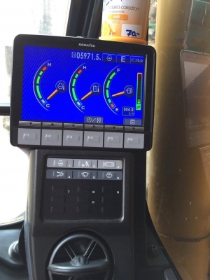 KOMATSU PC200-8MO (เจ้าของขายเอง) 5,xxx ชม. ประกันศูนย์อยู่ทุกอย่าง รถปี 13 รถออกป่ายแดง รถมือเดียว พร้อมใช้งาน สนใจติดต่อด้วย 0890854790 KOMATSU PC200-8MO (เจ้าของขายเอง) 5,xxx ชม. ประกันศูนย์อยู่ทุกอย่าง รถปี 13 รถออกป่ายแดง รถมือเดียว พร้อมใช้งาน สนใจติดต่อด้วย 0890854790