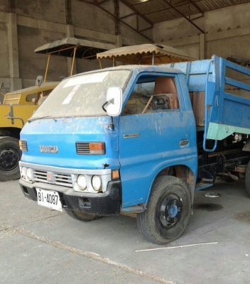 หกล้อ อีซูซุ TL85 ดั้ม3คิว สภาพดีพร้อมใช้งาน ทะเบียนพร้อมโอน ราคา 159,000บ ราคาเบาๆ