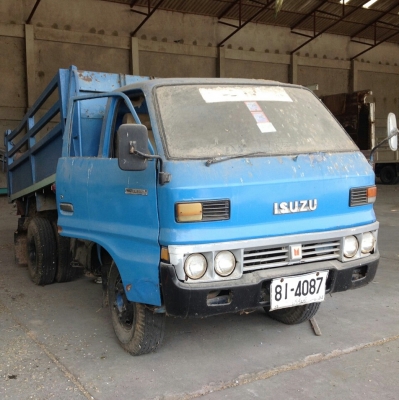 หกล้อ อีซูซุ TL85 ดั้ม3คิว สภาพดีพร้อมใช้งาน ทะเบียนพร้อมโอน ราคา 159,000บ ราคาเบาๆ