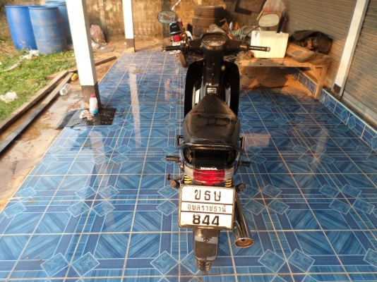 ขายมอไซค์ฮอนด้าเวฟZ เดิมๆสวยๆสภาพพร้อมใช้งาน ยางใหม่2เส้นภาษีพรบ. ตค.ปี59 เจ้าของเดิมมีรถหลายหลายคันไม่ค่อยได้ใช้เลยต้องการขายออกครับราคา11,500บาทรถอยู่ที่โรงพยาบาลปทุมราชวงศาจังหวัดอำนาจเจริญ ต่อรองได้นิดน่อยครับ สนใจติดต่อเบอร์ 080-1696651ส่งได้ทั่วไทยค