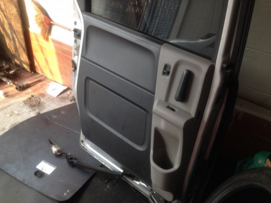 ประตูสไลดไฟฟ้า HONDA FREED ฝั่งคนนั่งของครบๆเก่าญี่ปุ่นเเท้สภาพดี