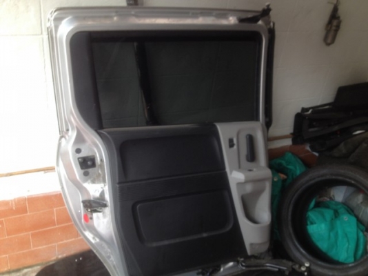 ประตูสไลดไฟฟ้า HONDA FREED ฝั่งคนนั่งของครบๆเก่าญี่ปุ่นเเท้สภาพดี