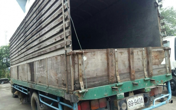 หกล้อ ฮีโน่ FF3H195 ปี39 วางหัว FL18 ช่วงยาว7.20ม ยาง900 สภาพดีสวยเดิมๆพร้อมใช้งาน ทะเบียนพร้อมโอน หกล้อ ฮีโน่ FF3H195 ปี39 วางหัว FL18 ช่วงยาว7.20ม ยาง900 สภาพดีสวยเดิมๆพร้อมใช้งาน ทะเบียนพร้อมโอน