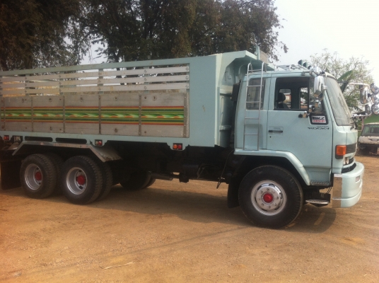 มาอีกแล้วคับ อีซูซุ 210 ฟุลเลอร์สวยๆเลย มาอีกแล้วคับ อีซูซุ 210 ฟุลเลอร์สวยๆเลย