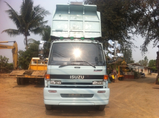 มาอีกแล้วคับ อีซูซุ 210 ฟุลเลอร์สวยๆเลย มาอีกแล้วคับ อีซูซุ 210 ฟุลเลอร์สวยๆเลย