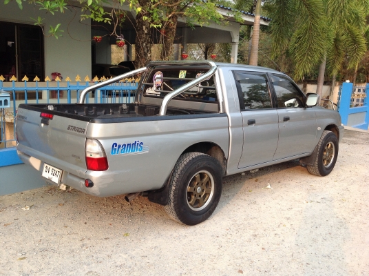 ปี 2002 มิตซูบิชิ สตราด้า 4 ประตู เครื่อง 2800 ปี 2002 มิตซูบิชิ สตราด้า 4 ประตู เครื่อง 2800