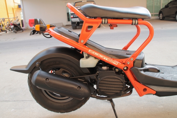 Honda Zoomer 50cc สีส้ม (ประกอบใหม่) Honda Zoomer 50cc สีส้ม (ประกอบใหม่)