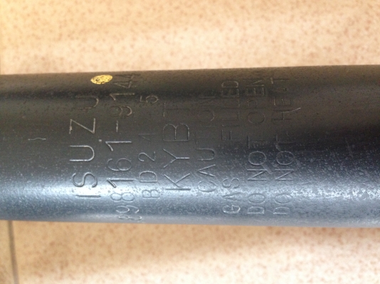 ขายโช๊คหน้าเดิม all new dmax ตัวยกสูง ใหม่ๆ ไม่รั่ว