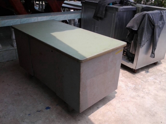 โต๊ะทำงานเหล็ก โต๊ะทำงานเหล็ก