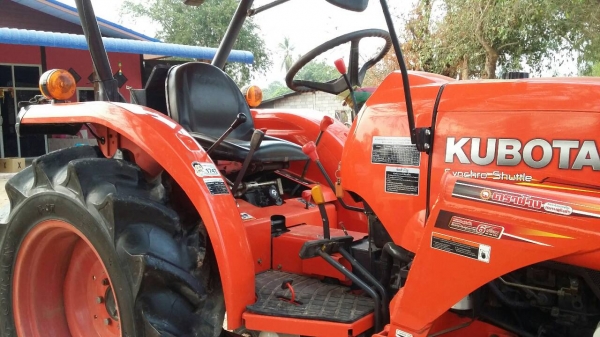 ขายรถไถL3608ใบมีดผาลพรวนพร้อมใช้ครับ ขายรถไถL3608ใบมีดผาลพรวนพร้อมใช้ครับ