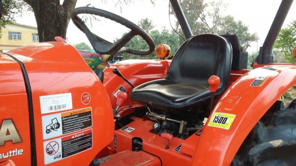 ขายรถไถL3608ใบมีดผาลพรวนพร้อมใช้ครับ ขายรถไถL3608ใบมีดผาลพรวนพร้อมใช้ครับ