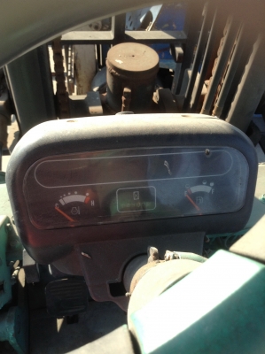 +++ ขายโฟล์คิลฟท์  MITSUBISHI FD40  ขนาด  4  ตัน  เครื่องยนต์ดีเซล  เสา  3  เมตร  ฮิ้งค์โฟล์ค  เกียร์ธรรมดา  งา 1,220  มม.  ยางตัน