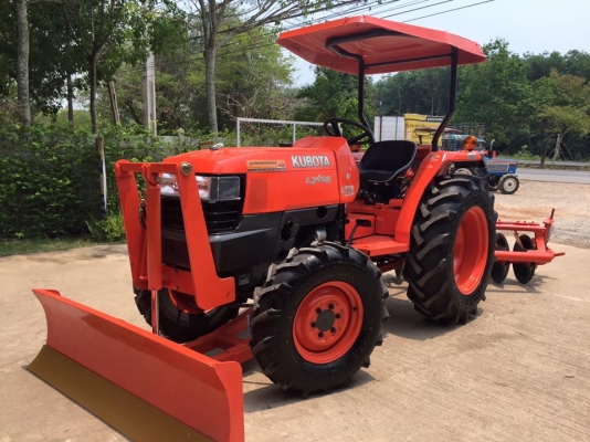ขายรถไถKubota L3408 (4WD) พร้อมใบมีดหน้าใหม่ และผานพรวนช้าง รถพร้อมใช้งาน