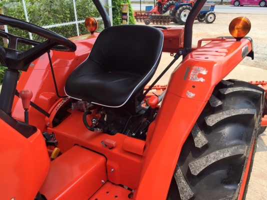 ขายรถไถKubota L3408 (4WD) พร้อมใบมีดหน้าใหม่ และผานพรวนช้าง รถพร้อมใช้งาน