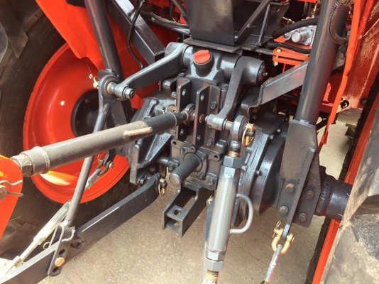 ขายรถไถKubota L3408 (4WD) พร้อมใบมีดหน้าใหม่ และผานพรวนช้าง รถพร้อมใช้งาน