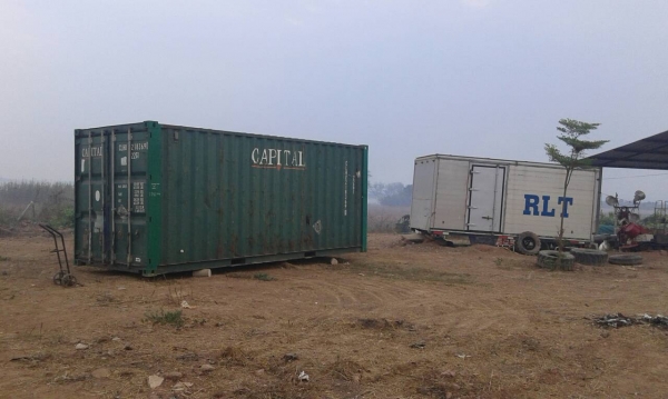 ขาย ตู้คอนเทนเนอร์ ตู้บรรทุกสินค้า ข้างในบุด้วยเหล็กอย่างดี ขนาด 20 ฟุต สภาพสวยๆ ครับ ขาย ตู้คอนเทนเนอร์ ตู้บรรทุกสินค้า ข้างในบุด้วยเหล็กอย่างดี ขนาด 20 ฟุต สภาพสวยๆ ครับ