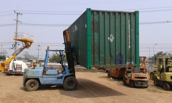 ขาย ตู้คอนเทนเนอร์ ตู้บรรทุกสินค้า ข้างในบุด้วยเหล็กอย่างดี ขนาด 20 ฟุต สภาพสวยๆ ครับ ขาย ตู้คอนเทนเนอร์ ตู้บรรทุกสินค้า ข้างในบุด้วยเหล็กอย่างดี ขนาด 20 ฟุต สภาพสวยๆ ครับ