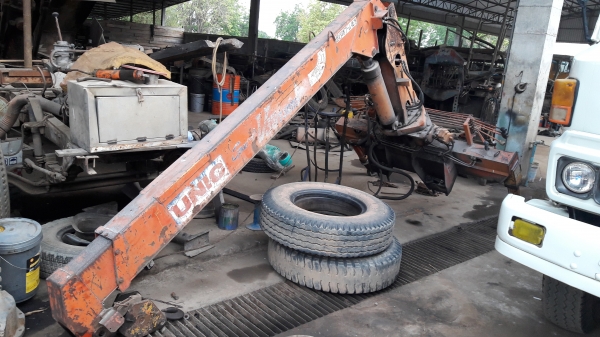 เทรน Unic 3 ตัน สภาพยังใช้งานได้ปกติ เพิ่งยกลง