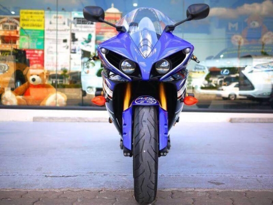 ขาย Yamaha R1 รถศูนย์พร้อมทะเบียนแท้ ปี 2013 สภาพสวยกริ๊ป สีเดิมทั้งคัน ไม่ผิดหวังแน่นอน