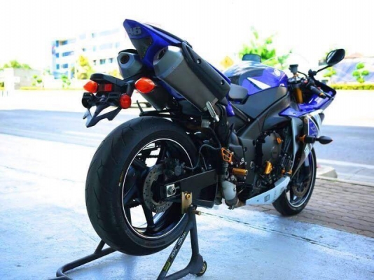 ขาย Yamaha R1 รถศูนย์พร้อมทะเบียนแท้ ปี 2013 สภาพสวยกริ๊ป สีเดิมทั้งคัน ไม่ผิดหวังแน่นอน