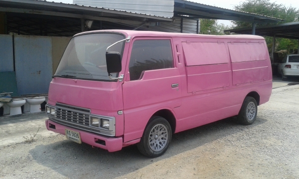 ประกาศขายรถตู้แบบเปิดข้างสำหรับขายของขายกาแฟสด สภาพดีสีชมพูสวยทำมาใหม่แล้วครับ