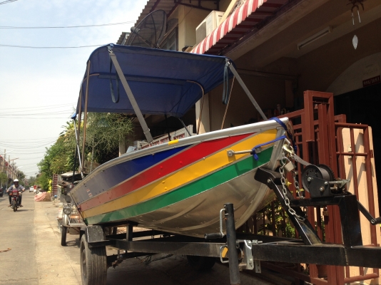 ขายเรืออลูมิเนียมจีน 12ฟุต ราคา 80,000 บาท