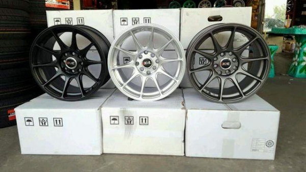 ขายล้อใหม่15 XXR527 4รู100-114 กว้าง8 ออฟ25 ล้อเปล่าชุดละ 9,500฿