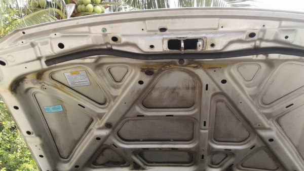 นิสสันฟรอนเทีย ปี 2002  4WD