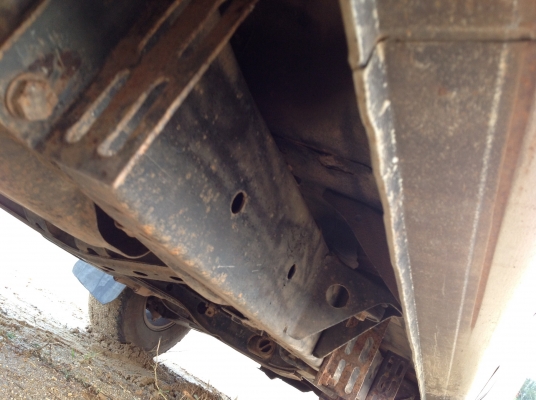 นิสสันฟรอนเทีย ปี 2002  4WD