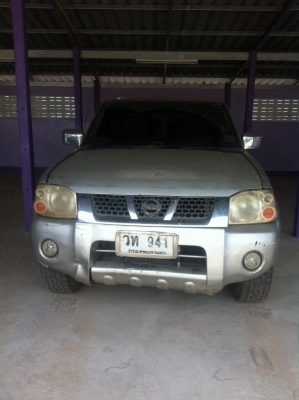 นิสสันฟรอนเทีย ปี 2002  4WD