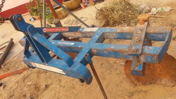 หางยกร่องใส่รถไถฟอร์ด