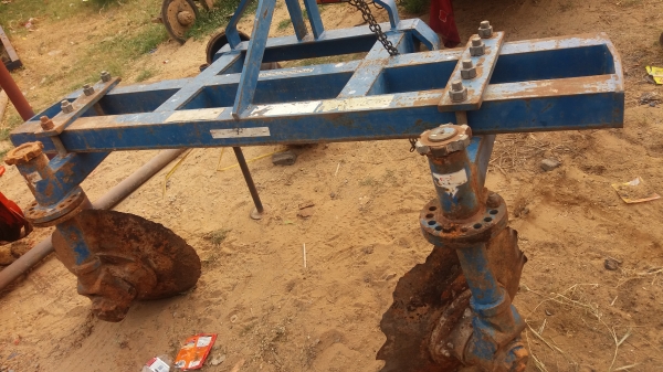 หางยกร่องใส่รถไถฟอร์ด