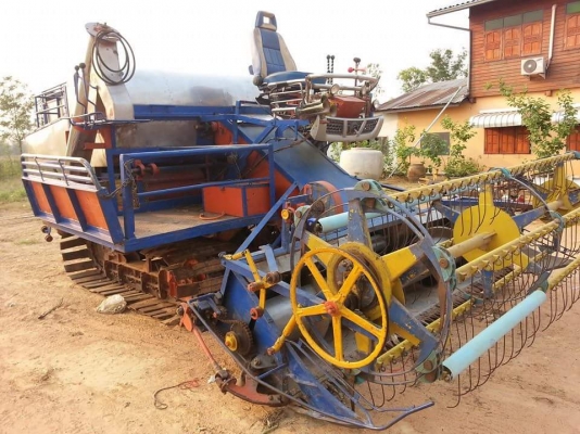 ขายรถเกี่ยวข้าว รองกระสอบ ตัวเดิน10 เครื่อง185แรง ปั๊ม22ไดกิ้น สภาพพร้อมใช้งาน สนใจโทร 090-8588220คุณนะ 093-3258446คุณบิว หรือเข้าดูสินค้าอื่นๆได้ที่ www.truck.in.th/498 หรือเพจFacebook ณรงค์ ซื้อขายรถมือสอง (เว็บไซต์ส่วนตัว) หรือFacebook คุณนะ รถบรรทุก ขายรถเกี่ยวข้าว รองกระสอบ ตัวเดิน10 เครื่อง185แรง ปั๊ม22ไดกิ้น สภาพพร้อมใช้งาน สนใจโทร 090-8588220คุณนะ 093-3258446คุณบิว หรือเข้าดูสินค้าอื่นๆได้ที่ www.truck.in.th/498 หรือเพจFacebook ณรงค์ ซื้อขายรถมือสอง (เว็บไซต์ส่วนตัว) หรือFacebook คุณนะ รถบรรทุก