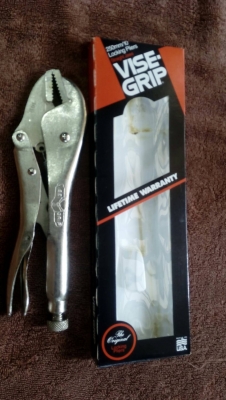 ขายคีมล็อกVISE-GRIP 10R Made in USA.งานเก่าเก็บยี่สิบกว่าปี ขายคีมล็อกVISE-GRIP 10R Made in USA.งานเก่าเก็บยี่สิบกว่าปี