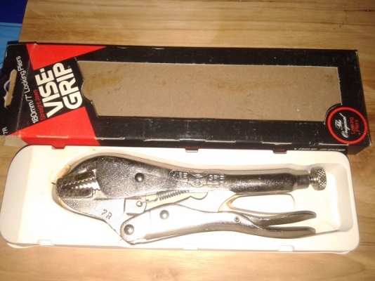 ขายคีมล็อกVISE-GRIP 10R Made in USA.งานเก่าเก็บยี่สิบกว่าปี ขายคีมล็อกVISE-GRIP 10R Made in USA.งานเก่าเก็บยี่สิบกว่าปี