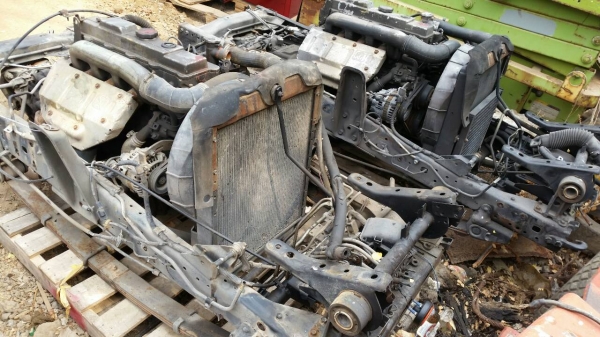 ขาย - เครื่องยนต์ พร้อมเกียร์ สำหรับรถ 6 ล้อ MITSUBISHI 4M40 ตัวละ 68,000 บาท