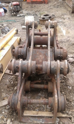 ขายตัวคีบ สำหรับรถขนาด PC 60, PC120