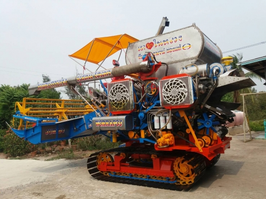 ขายรถเกี่ยวข้าววรพจน์การช่าง