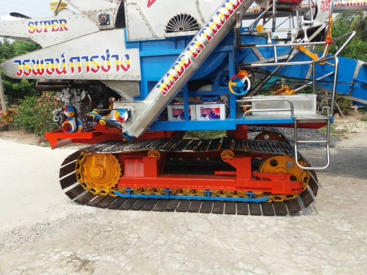 ขายรถเกี่ยวข้าววรพจน์การช่าง