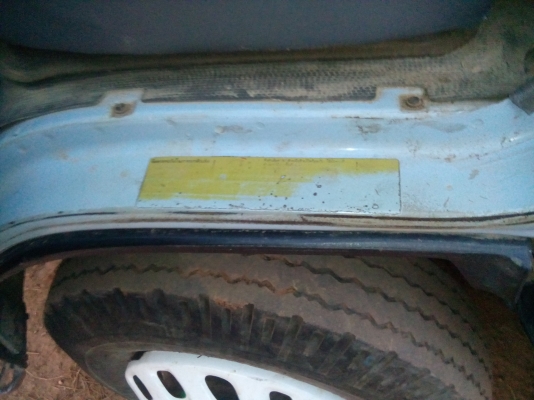 (ขอบคุณพี่บันเทิง จ. สุราษธานีรับรถไปทําเงินล้านแล้วคับ ขอให้รวยๆ)6 ล้อดั้มอีซูสุ NKR 88แรงม้า  ปี39   (รถห้างแท้)  พร้อมใช้งาน  เล่มติดมือ....