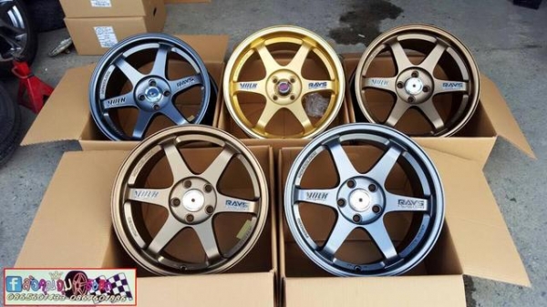 ขายล้อใหม่17 TE37SL หน้า8 หลัง9" ออฟ35 งานSSW 4รู100กับ5รู114 ล้อเปล่าราคา 15,500 บาท