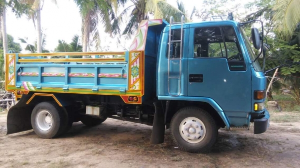 ขายดั้ม5คิว ร็อกกี้195แรง พ.เพาเวอร์ เบรกทิฟฟี่ ยางดี ภายในสวย แอร์เย็น เอกสารพร้อมโอน สนใจโทร 090-8588220คุณนะ 093-3258446คุณบิว หรือเข้าดูสินค้าอื่นๆได้ที่ www.truck.in.th/498 หรือเพจFacebook ณรงค์ ซื้อขายรถมือสอง (เว็บไซต์ส่วนตัว) หรือFacebook คุณนะ รถ ขายดั้ม5คิว ร็อกกี้195แรง พ.เพาเวอร์ เบรกทิฟฟี่ ยางดี ภายในสวย แอร์เย็น เอกสารพร้อมโอน สนใจโทร 090-8588220คุณนะ 093-3258446คุณบิว หรือเข้าดูสินค้าอื่นๆได้ที่ www.truck.in.th/498 หรือเพจFacebook ณรงค์ ซื้อขายรถมือสอง (เว็บไซต์ส่วนตัว) หรือFacebook คุณนะ รถ