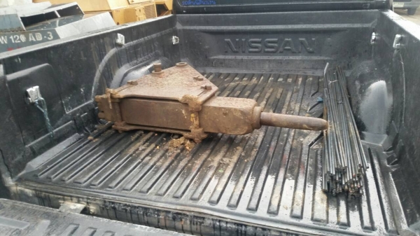 ส่ง หัวเจาะ หัวกระแทก breaker ยี่ห้อ NPK สำหรับ รถขุด PC 30 ให้ลูกค้าจาก สระบุรีครับ ขอบคุณมากครับ