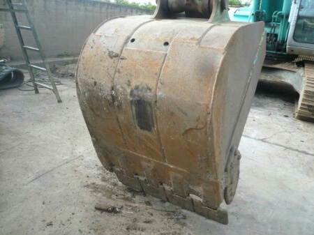 รถขุดดิน SK200-YNT0379 รถขุดดิน SK200-YNT0379