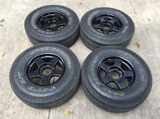 ขายล้อbradley v 16x8 off 0 ยางToyo japan 265/70/16 ยางปี14 ดอกเต็ม